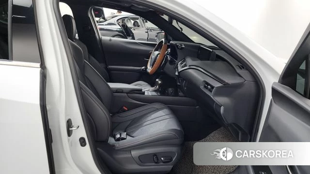 Lexus UX250h id 4331100 из Кореи 18