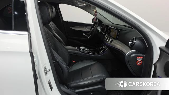 Mercedes-Benz E-Class W213 id 4652270 из Кореи 18