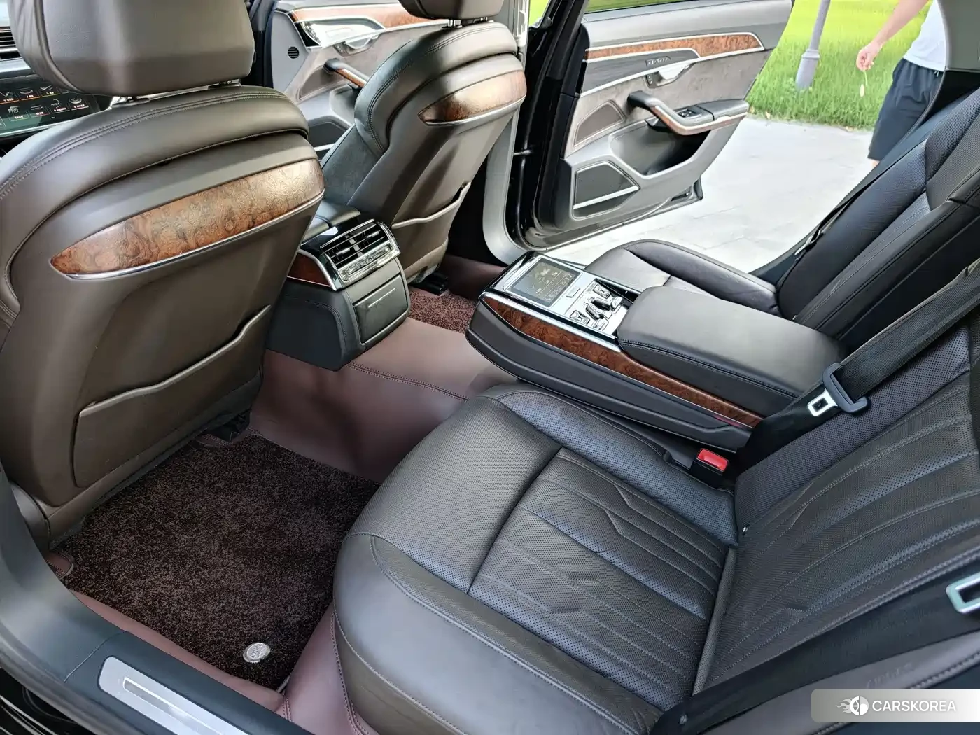 Audi A8 id 4554013 из Китая 18