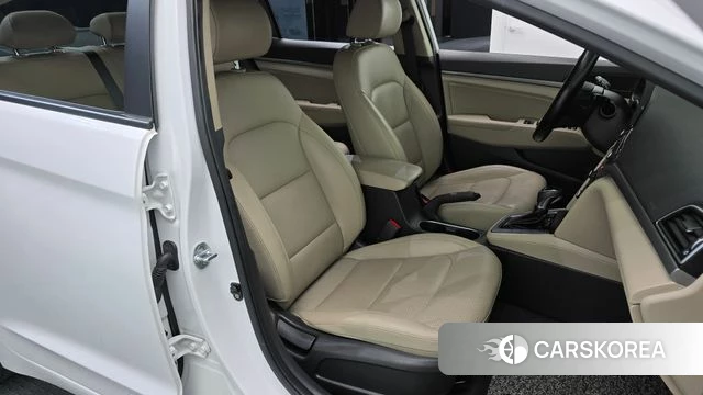 Hyundai Avante AD id 4658394 из Кореи 18