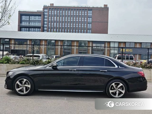 Mercedes-Benz E-class id 4235033 из Китая 18