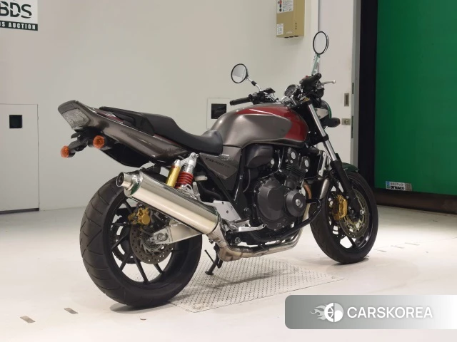 Проданный Honda CB400SF ABS 2017 из Японии, фото 2
