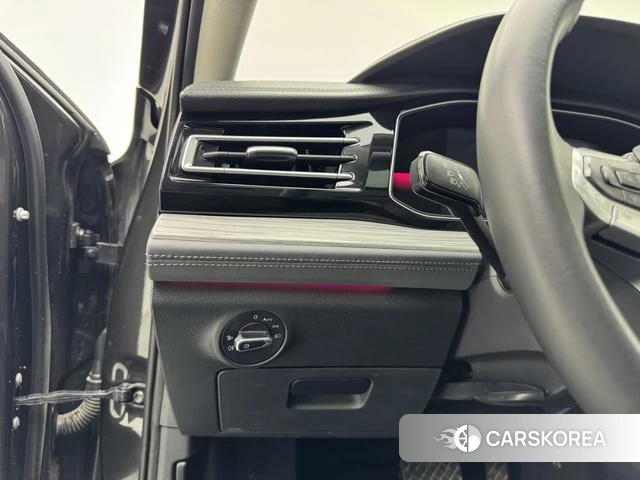 Volkswagen Sagitar id 4290321 из Китая 18