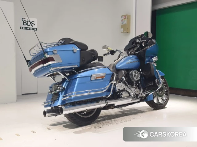 Проданный Harley-Davidson Road Glide FLTRU1690 2011 из Японии