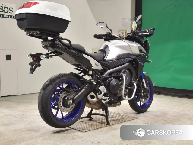 Проданный Yamaha MT-09 2015 из Японии