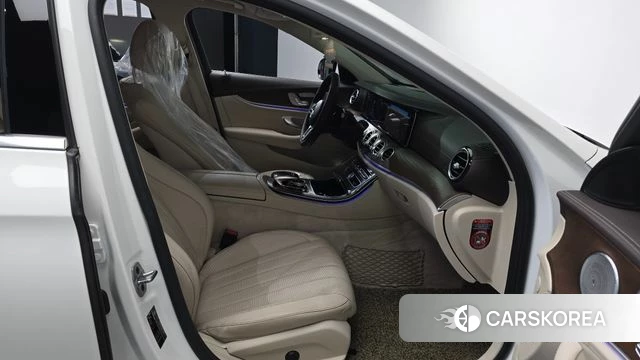 Mercedes-Benz E-Class W213 id 4397721 из Кореи 18
