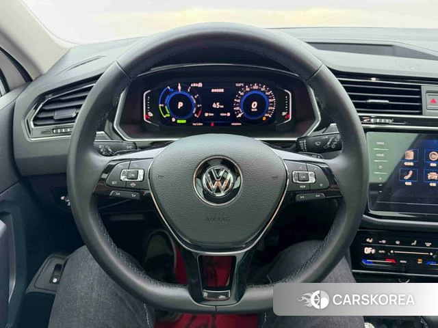 Volkswagen Tiguan L PHEV id 3889108 из Китая 18