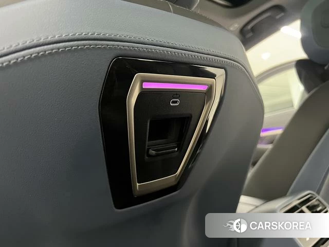 BMW i5 id 4297958 из Китая 18