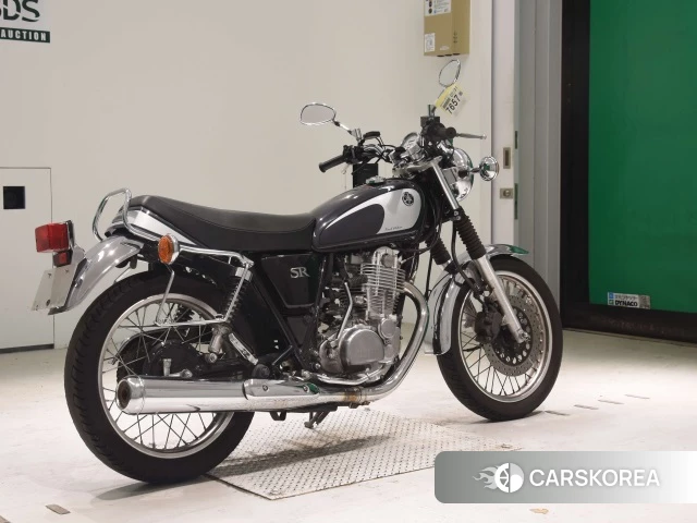 Проданный Yamaha SR400 2021 из Японии