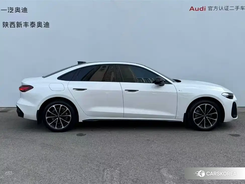 Audi A5L id 4600446 из Китая 18