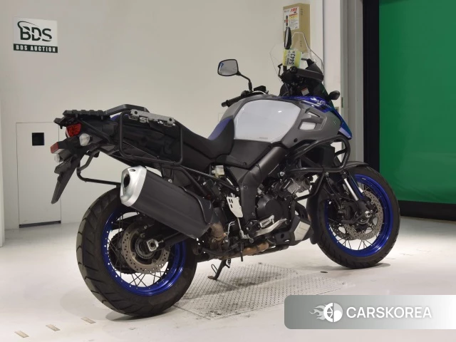 Проданный Suzuki V-STROM 1000XT 2019 из Японии, фото 2