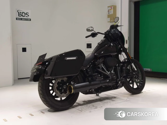 Проданный Harley-Davidson Softail Low Rider S FXLRS1870 2021 из Японии, фото 2