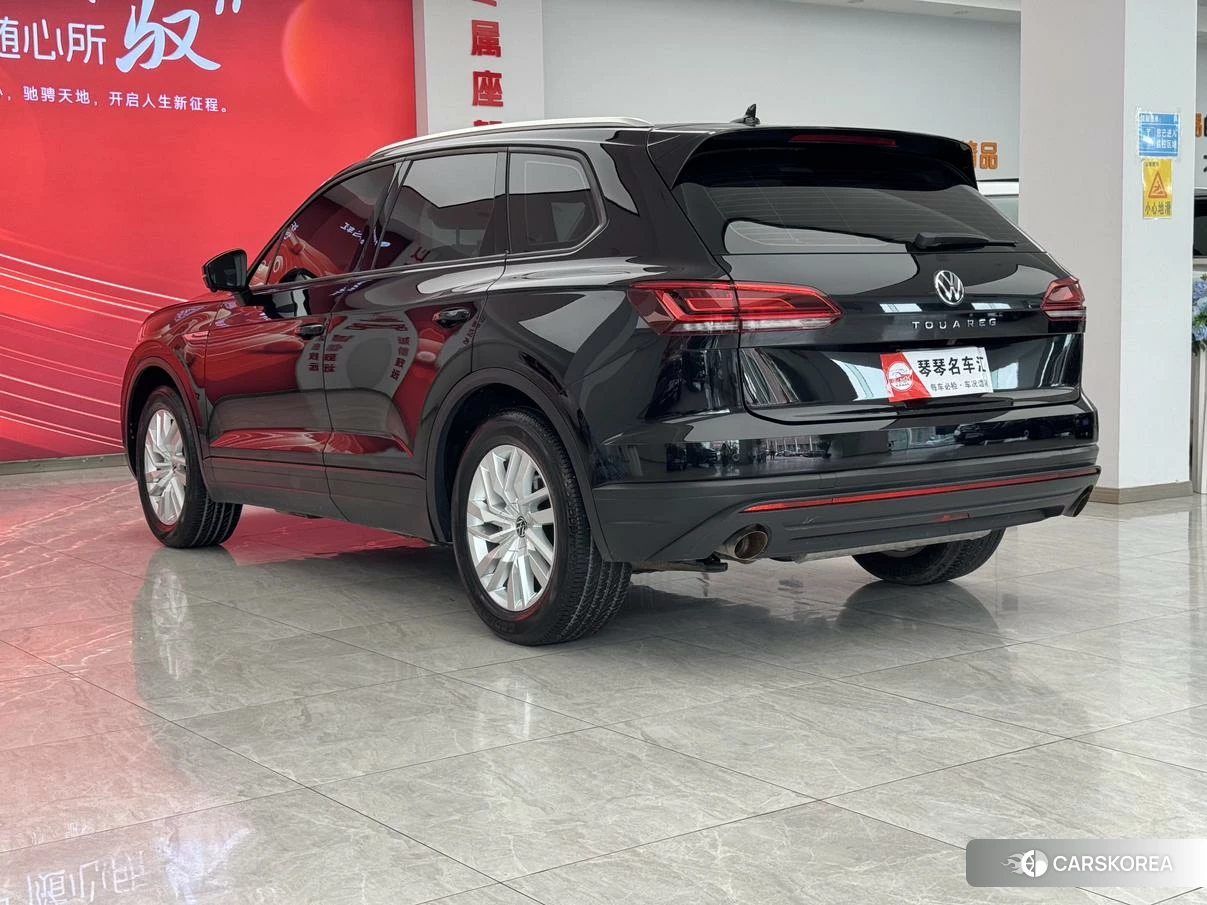 Volkswagen Touareg id 4421044 из Китая 18