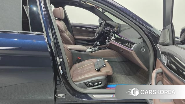 BMW 5 Series (G30) id 4863245 из Кореи 18