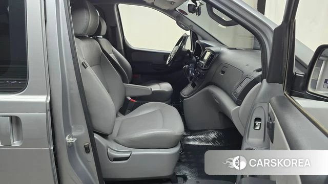 Hyundai The New Grand Starex id 4396876 из Кореи 18