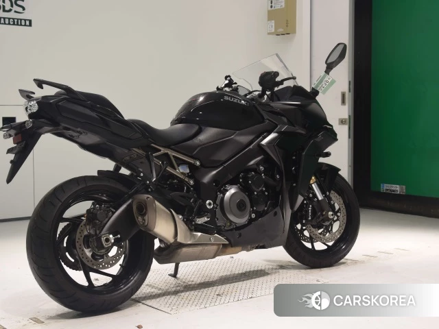 Проданный Suzuki GSX-S1000GT 2022 из Японии