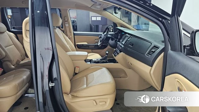 Kia The New Carnival id 4429938 из Кореи 18
