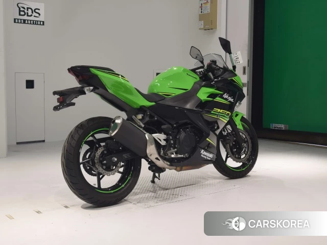 Проданный Kawasaki NINJA 250 2018 из Японии, фото 2