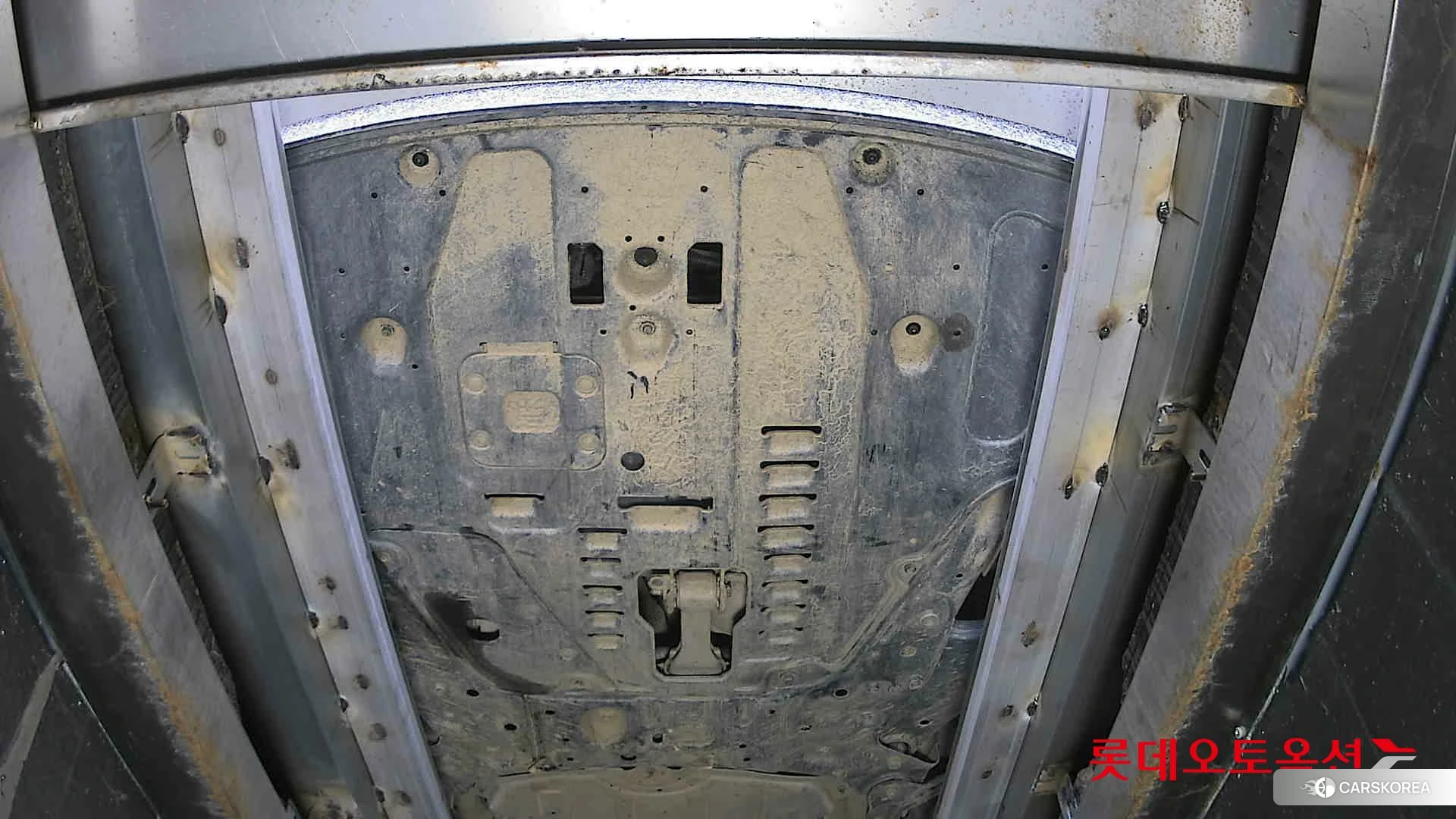 Kia Carnival id 3882155 из Кореи 18