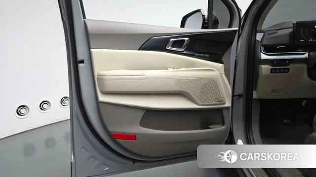 Kia The New Carnival 4th Generation id 4548966 из Кореи 18