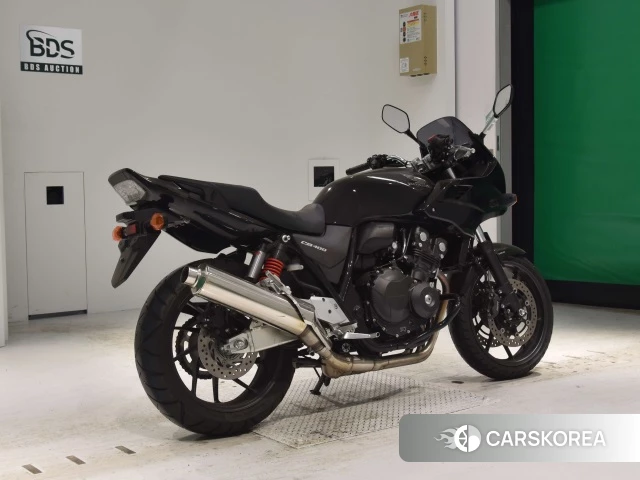 Проданный Honda CB400SF BOLDOR ABS 2019 из Японии, фото 2