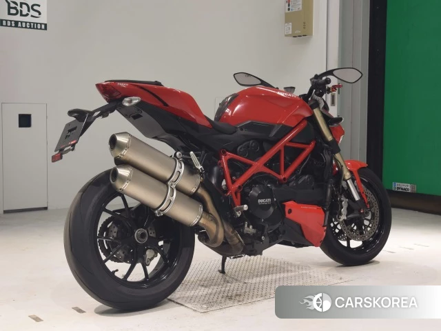 Проданный Ducati STREETFIGHTER 848 2013 из Японии, фото 2