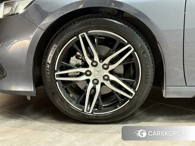 Honda Accord id 4301788 из Китая 18