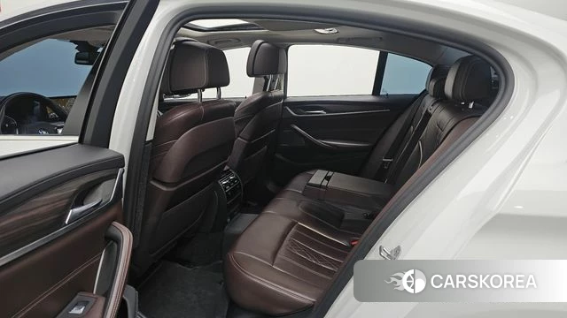 BMW 5 Series (G30) id 4245175 из Кореи 18