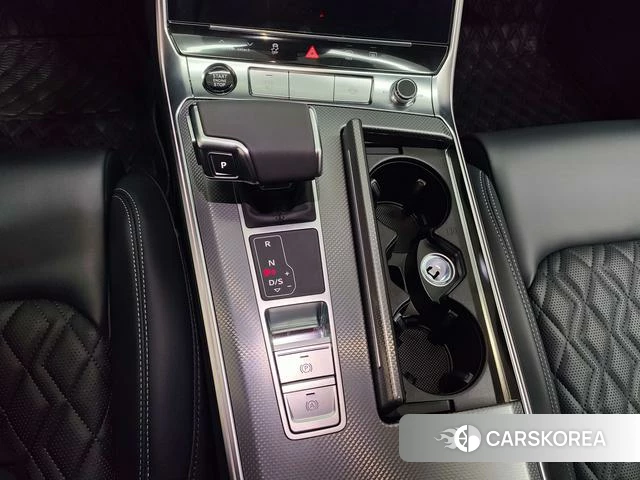 Audi A6L id 4277183 из Китая 18