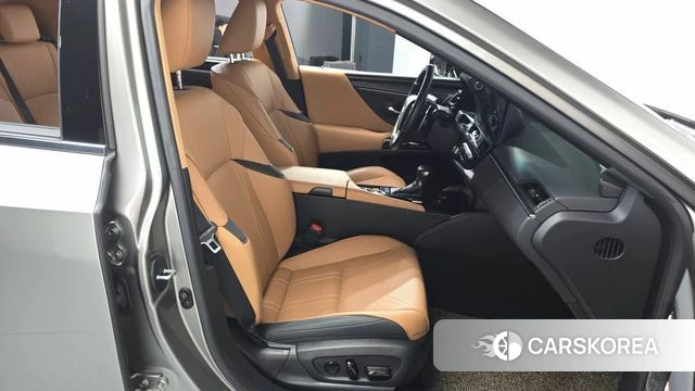 Lexus ES300h 7th generation id 4893503 из Кореи 18