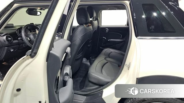 Mini Cooper id 4936369 из Кореи 18