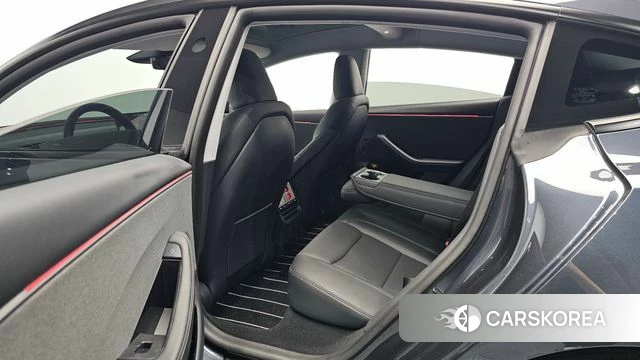 Tesla Model 3 id 4607339 из Кореи 18