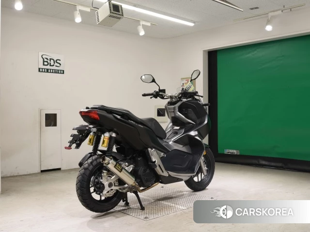Проданный Honda ADV150 id 4176967 из Японии, фото 2