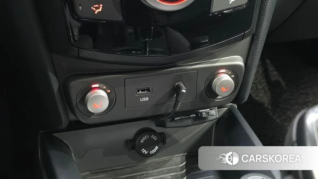 Ssangyong Tivoli Air id 4385028 из Кореи 18