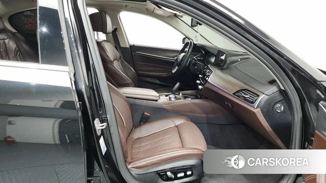 BMW 5 Series (G30) id 4363333 из Кореи 18