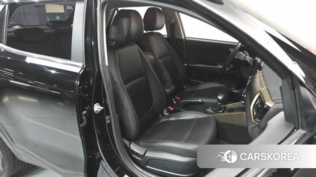Kia Stonic id 4203643 из Кореи 18