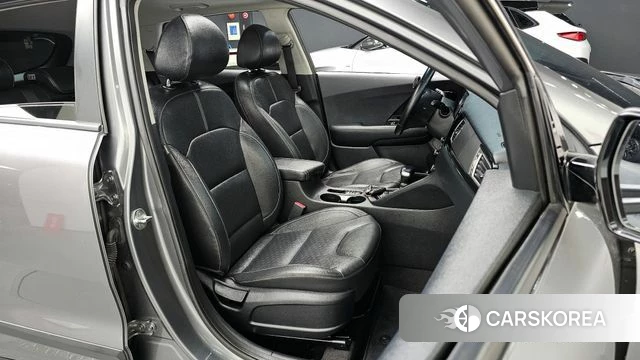 Kia Niro id 4357093 из Кореи 18