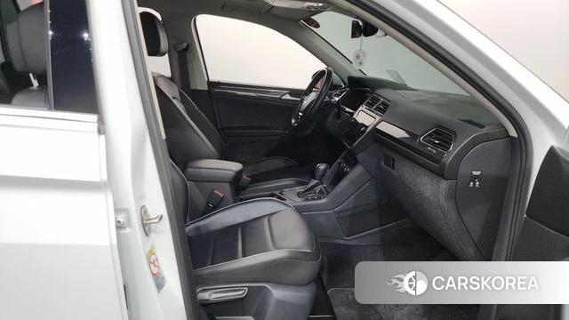 Volkswagen Tiguan Allspace id 4637302 из Кореи 18