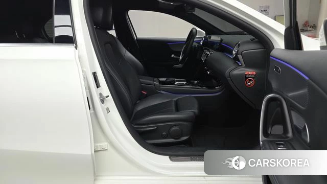 Mercedes-Benz A-Class W177 id 4283637 из Кореи 18