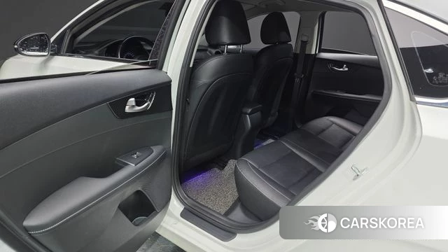 Kia Come New K3 id 4188417 из Кореи 18