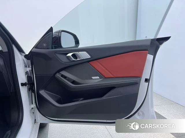 BMW 2 series id 3944984 из Китая 18