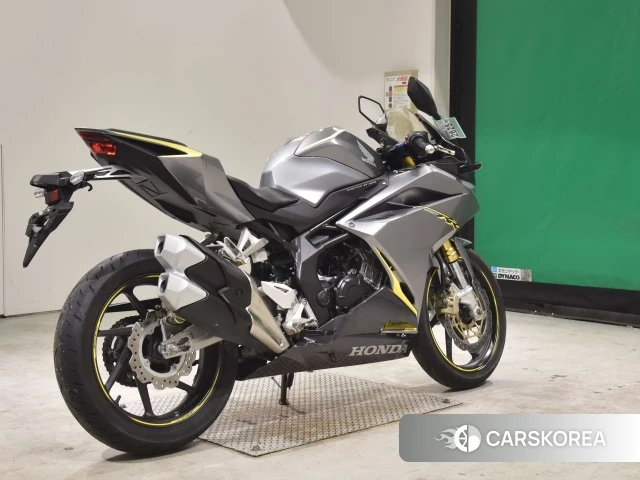 Проданный Honda CBR250RR 2017 из Японии