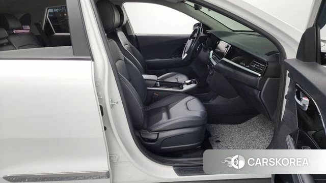 Kia Niro EV id 4250048 из Кореи 18