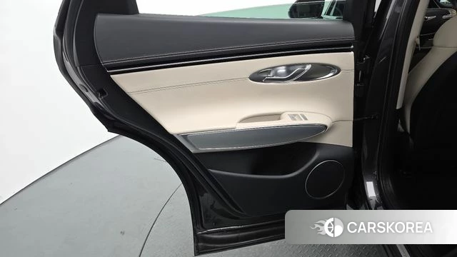 Genesis GV70 id 4360905 из Кореи 18