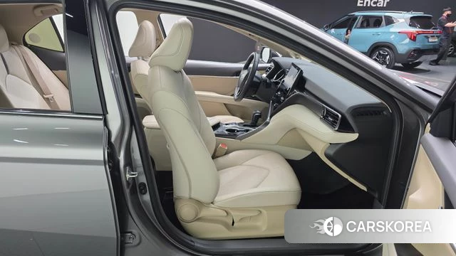 Toyota Camry (XV70) id 4201319 из Кореи 18