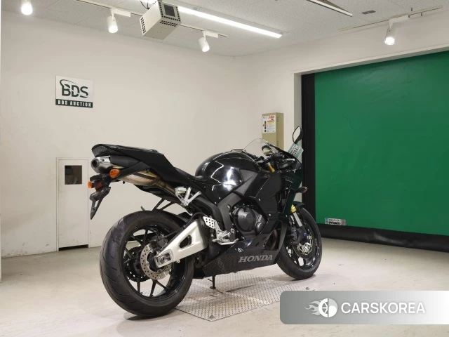 Проданный Honda CBR600RR 2016 из Японии, фото 2