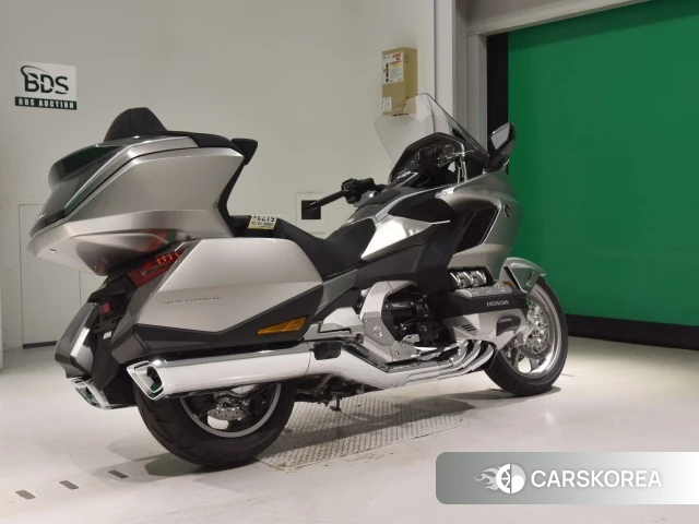 Проданный Honda GL1800 TOUR DCT 2024 из Японии, фото 2