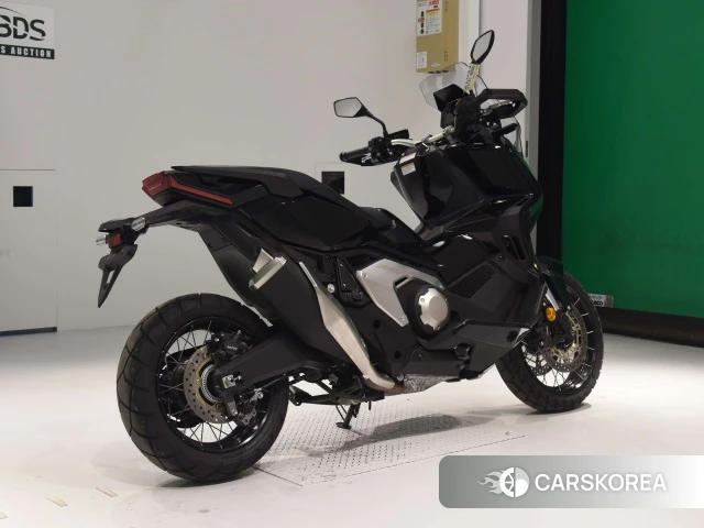 Проданный Honda X-ADV 750 2022 из Японии, фото 2