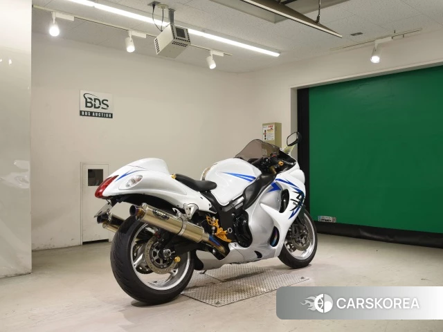 Проданный Suzuki GSX1300R HAYABUSA 2010 из Японии, фото 2