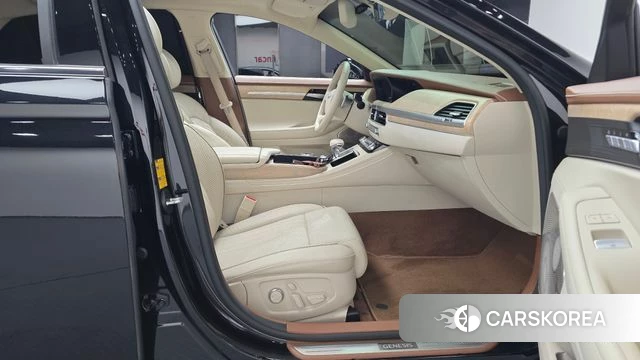 Genesis G90 id 4683672 из Кореи 18